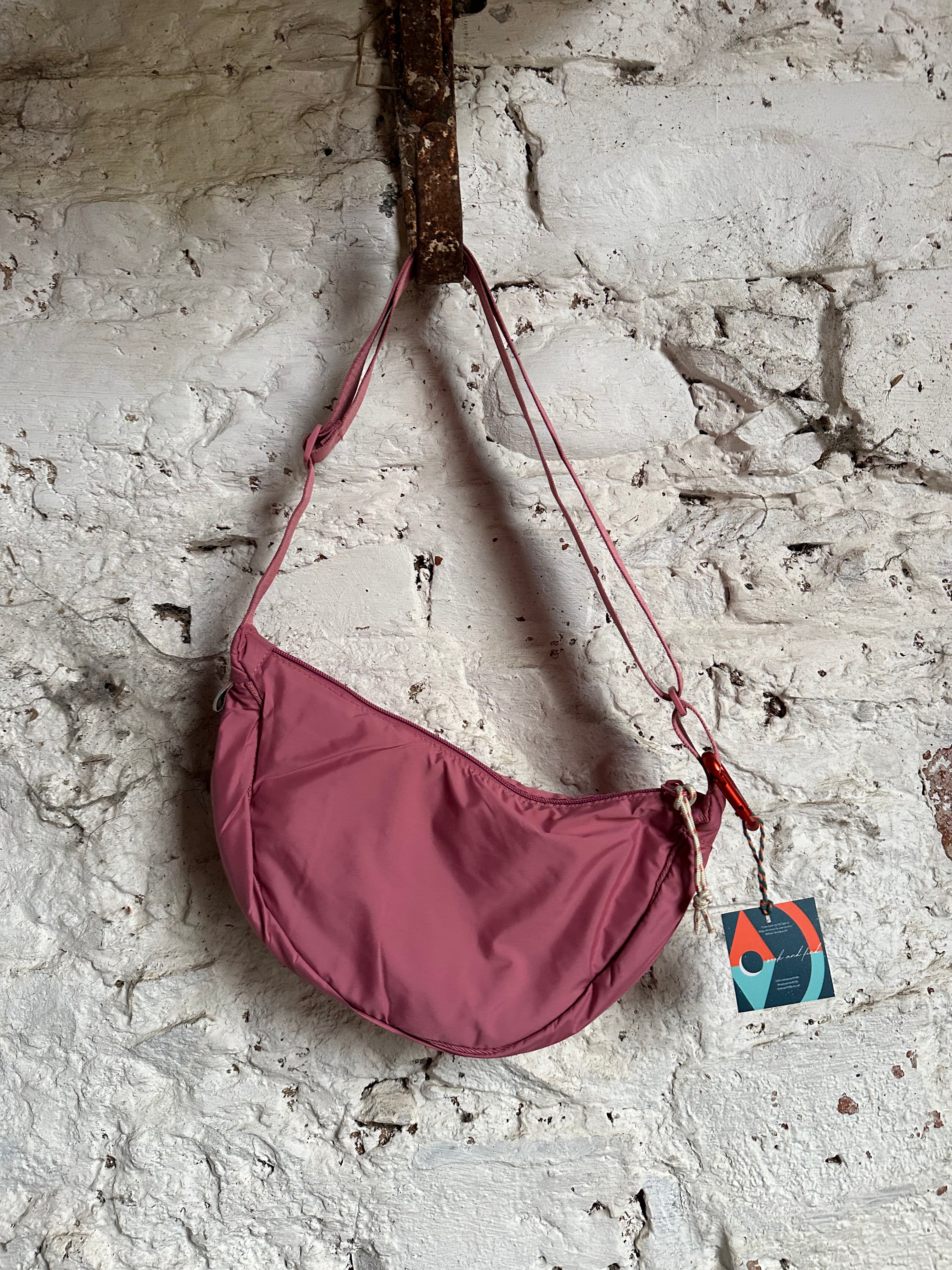 Luna Sling Bag