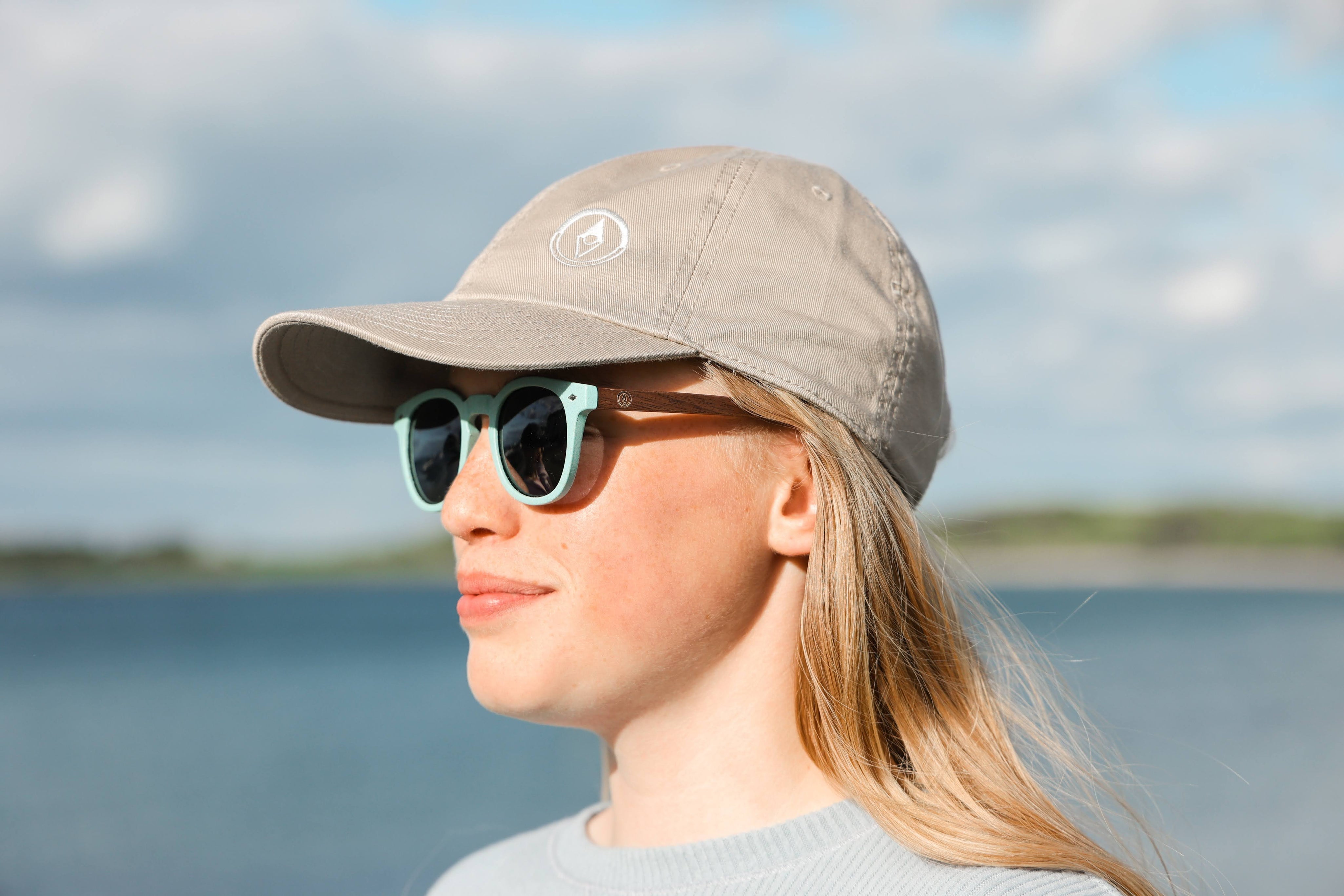 small adult frame and provides a neater fit without compromising on eye protection.