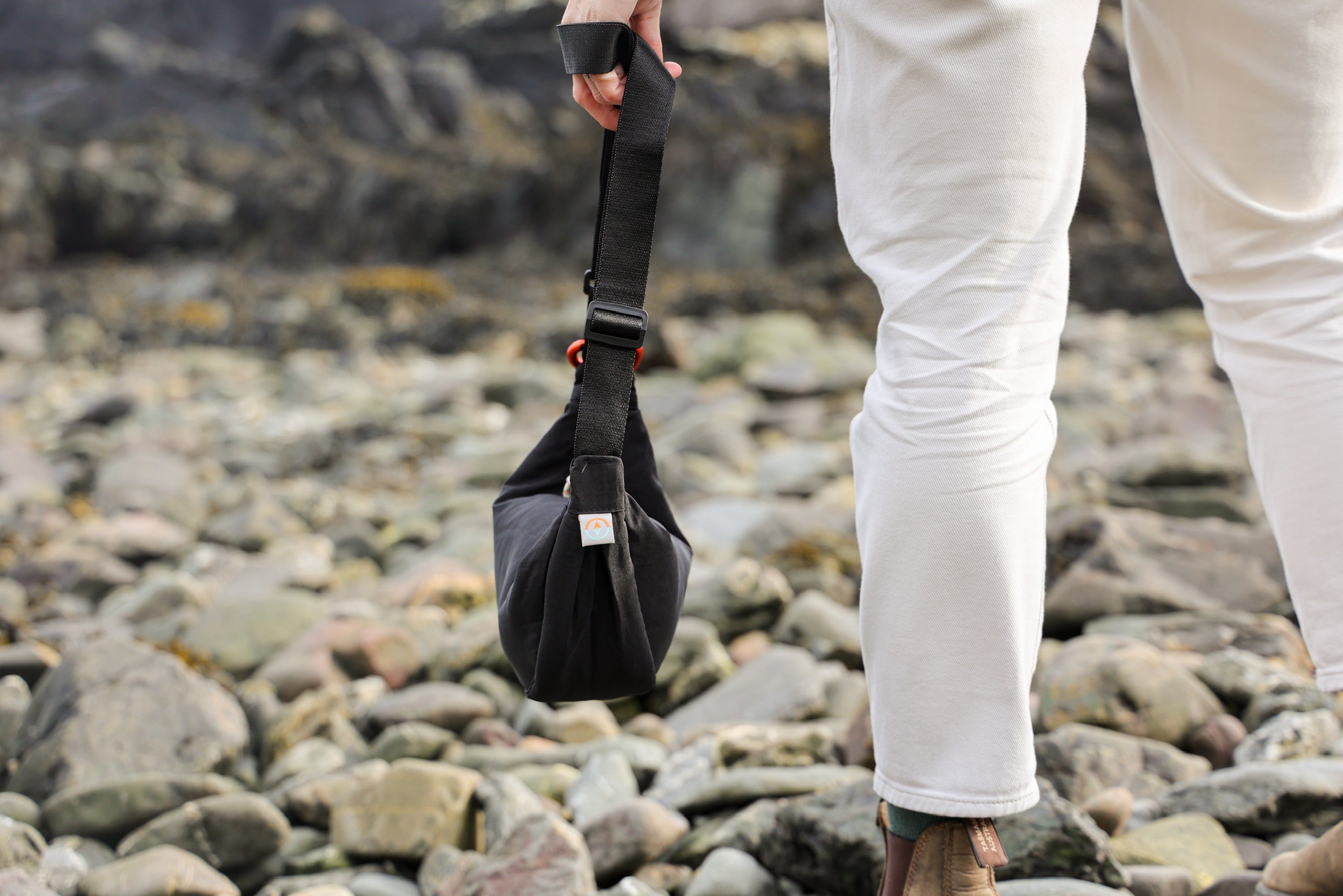 Luna Sling Bag