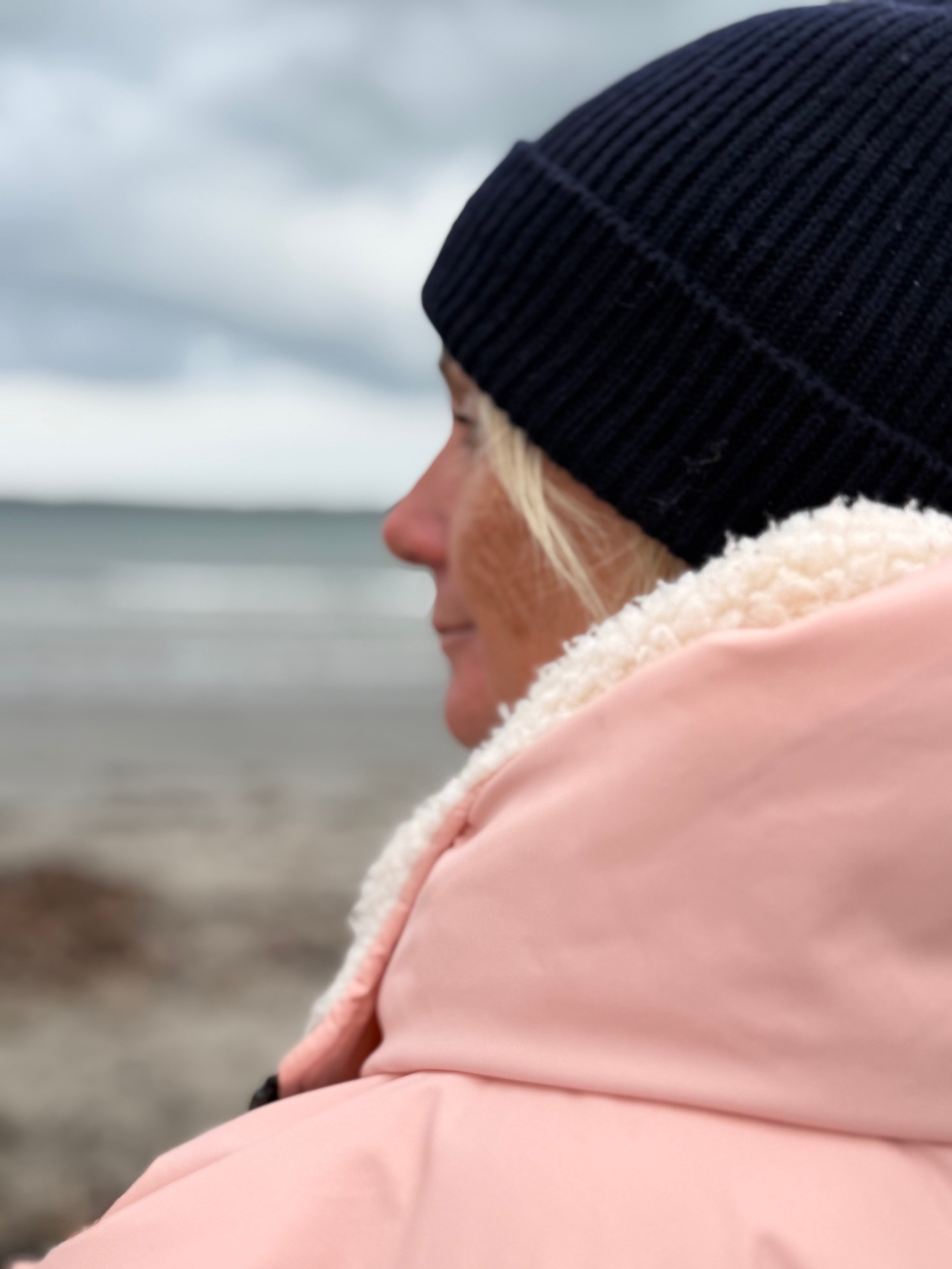 Malin Navy Cashmere + Merino Mix Ribbed Beanie