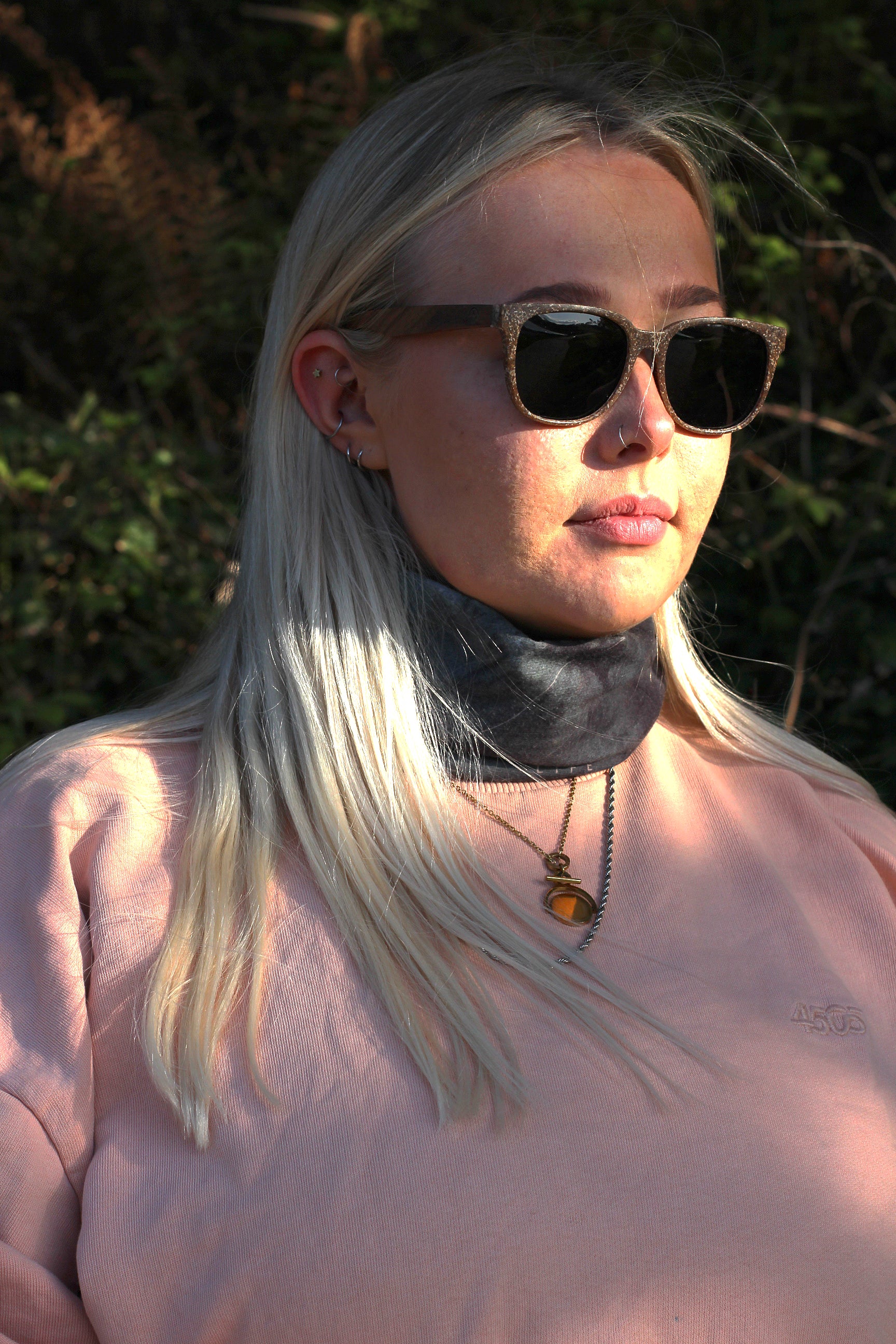 A classic soft rectangular frame. Made with a sustainable speckled charcoal wheatstraw or coffee residue frame and walnut wood temples, it's lightweight and comfortable offering the highest protection with UV400 polarised lenses in a smoke black colour or mirror sky blue. Eco-friendly using plastic alternative frames t…